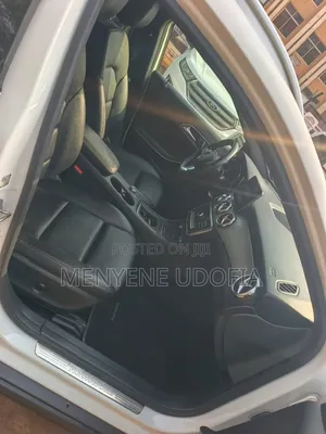 Mercedes-Benz GLA-Class 2019 White