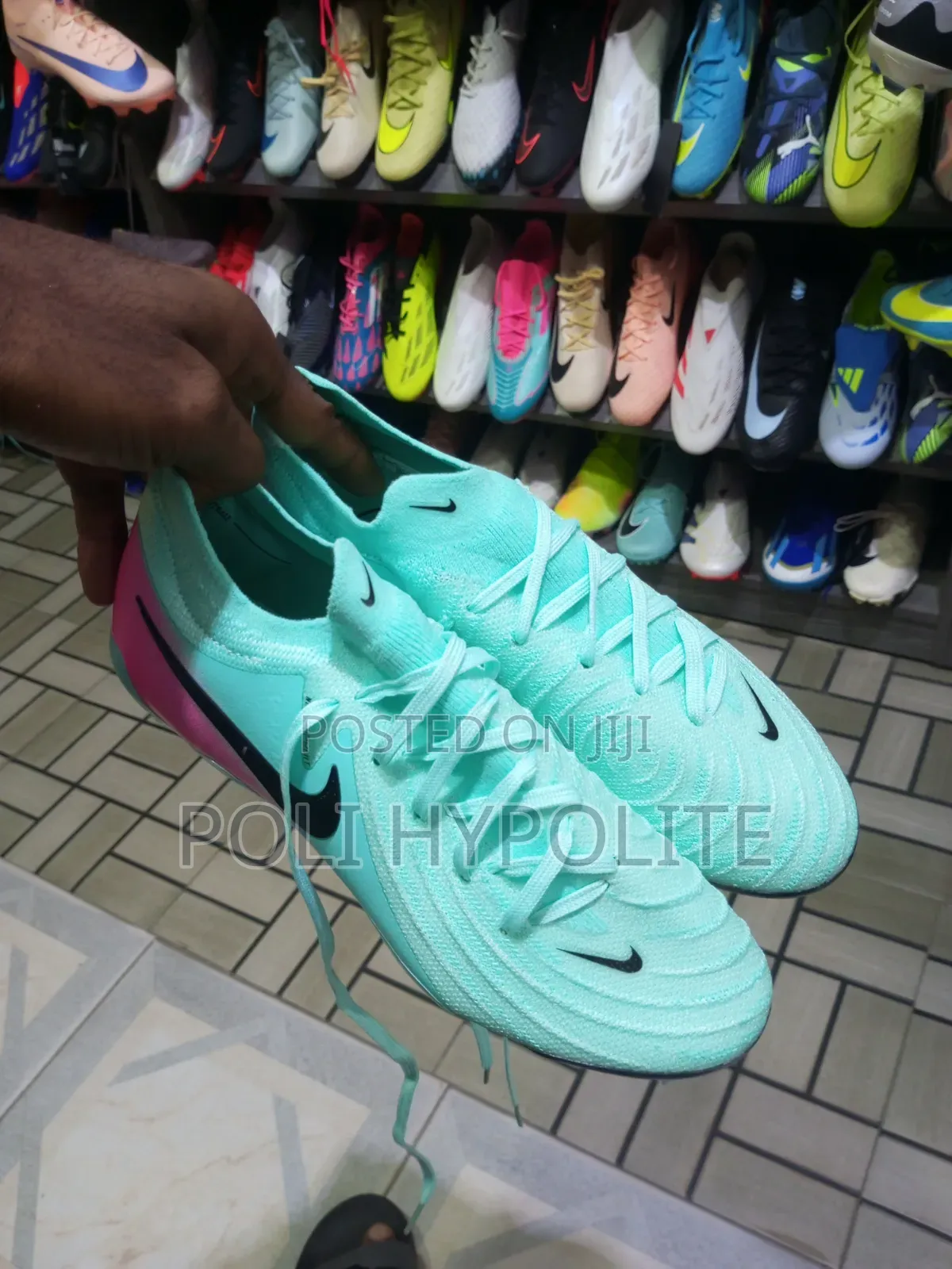 Original Nike Phantom Boots