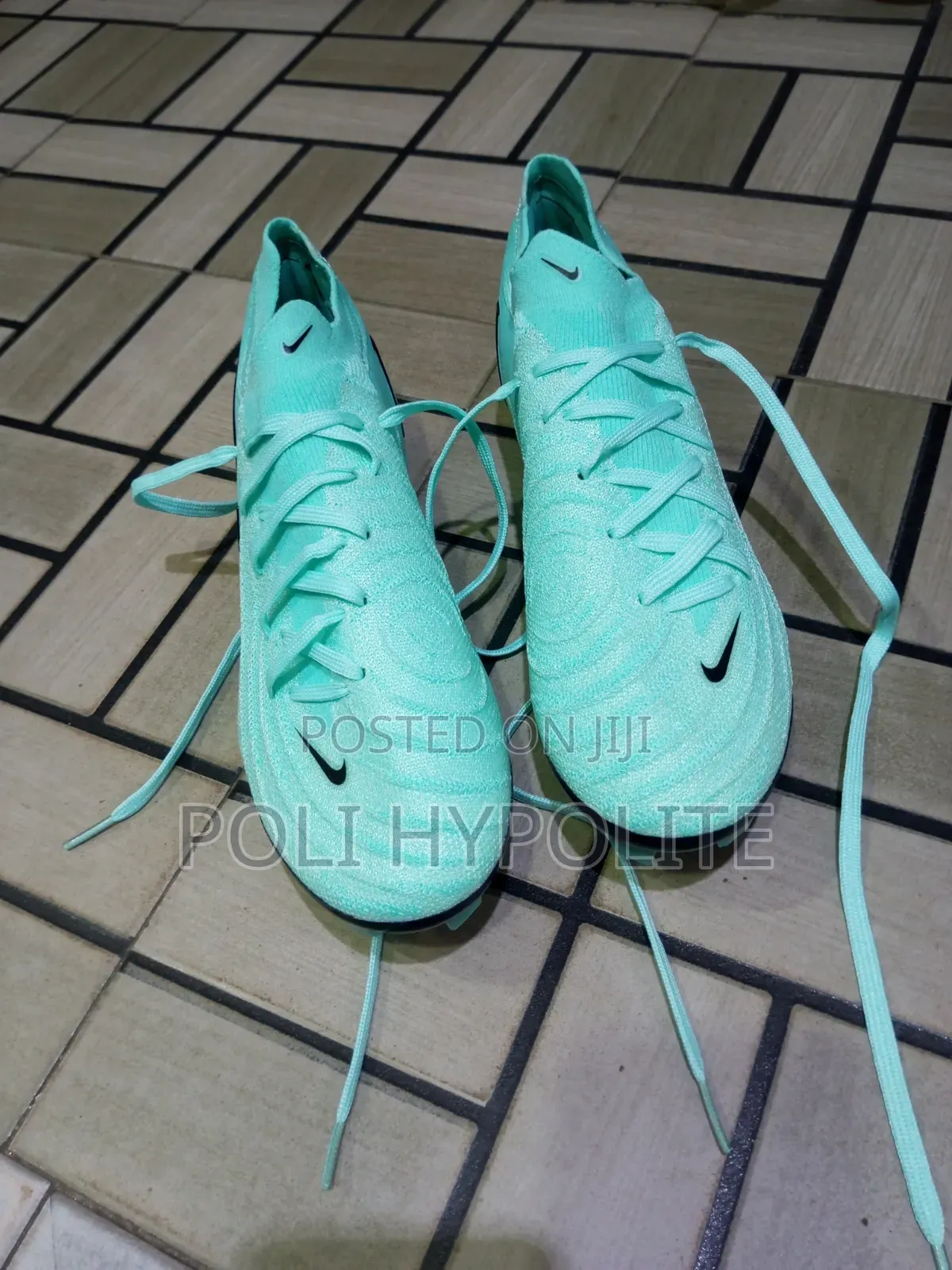 Original Nike Phantom Boots
