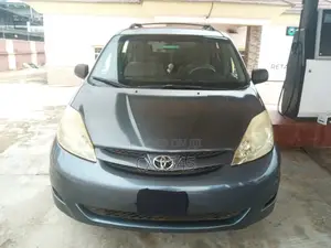 Toyota Sienna 2006 Gray