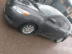 Toyota Matrix 2009 Gray