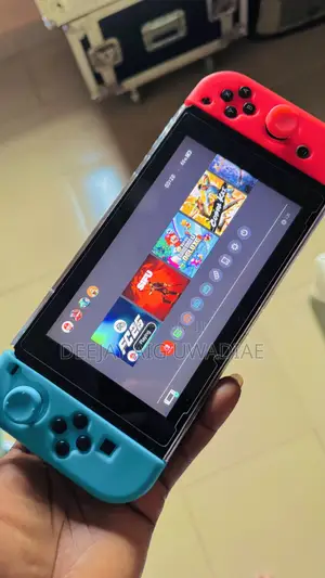 Hacked Nitendo Switch With 8games