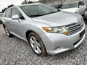 Toyota Venza XLE 2012 Gray