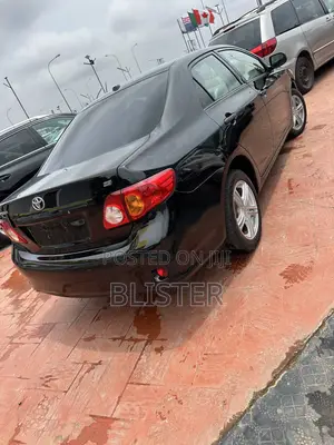Toyota Corolla LE 4dr Sedan (1.8L 4cyl 4A) 2010 Gray