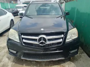 Mercedes-Benz GLK-Class 2012 Black