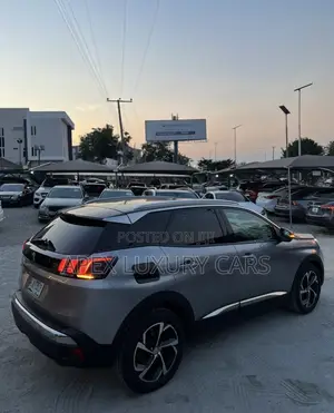 Peugeot 3008 2021 Gray