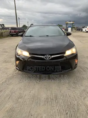 Toyota Camry SE 4dr Sedan (2.5L 4cyl 6A) 2016 Black