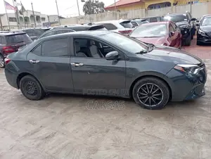 Toyota Corolla 2015 Gray