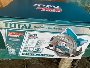 Total Circular Saw 2200w