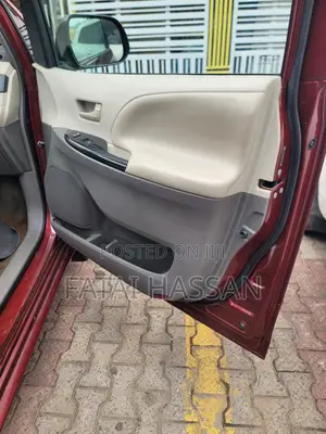 Toyota Sienna L FWD 7 Passenger 2013 Red