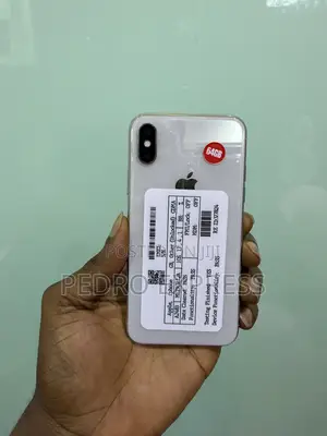 Apple iPhone X 64 GB White