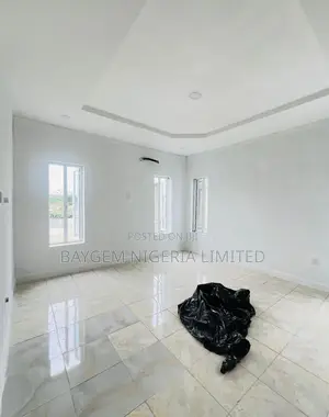 4bdrm Duplex in Mende for sale