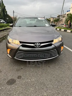 Toyota Camry SE 4dr Sedan (2.5L 4cyl 6A) 2016 Gray