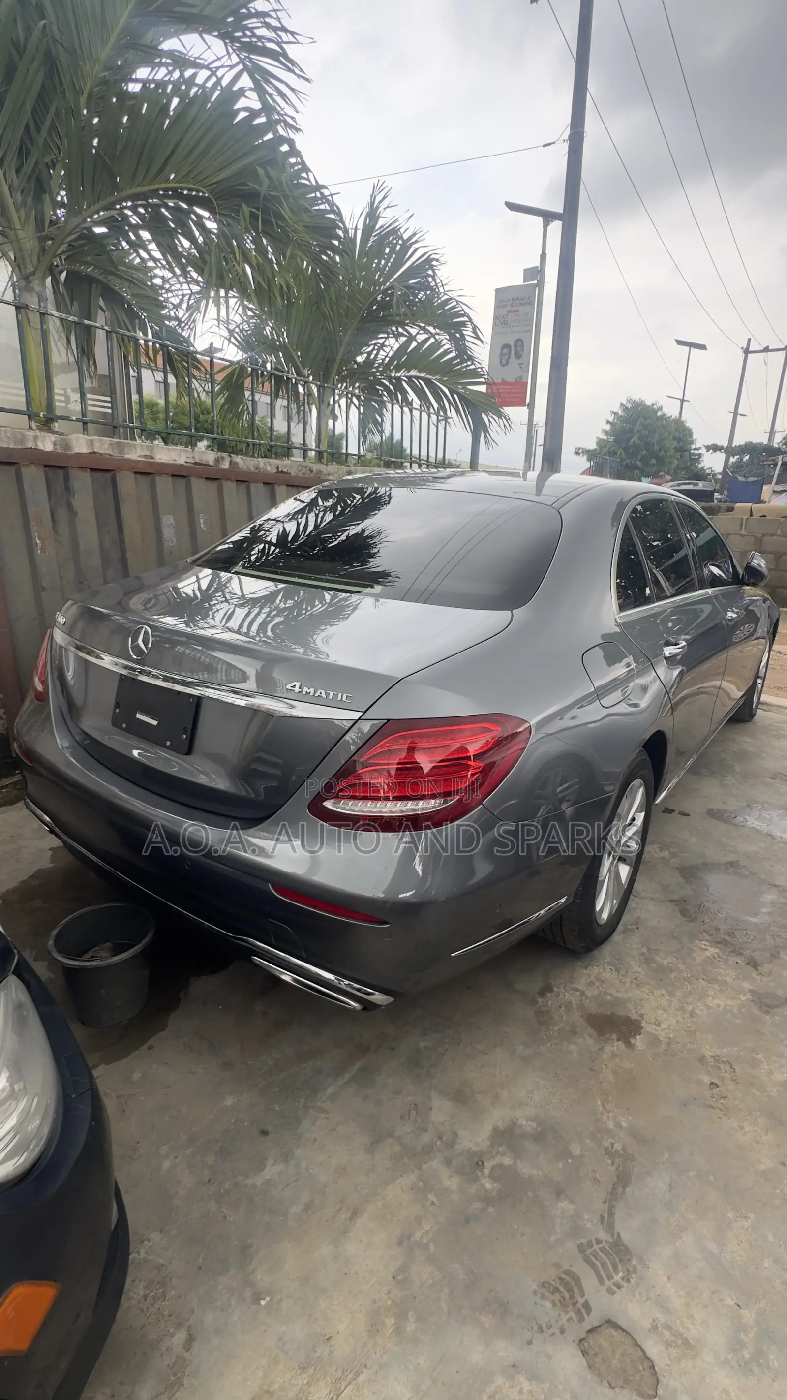 Mercedes-Benz E300 2017 Gray