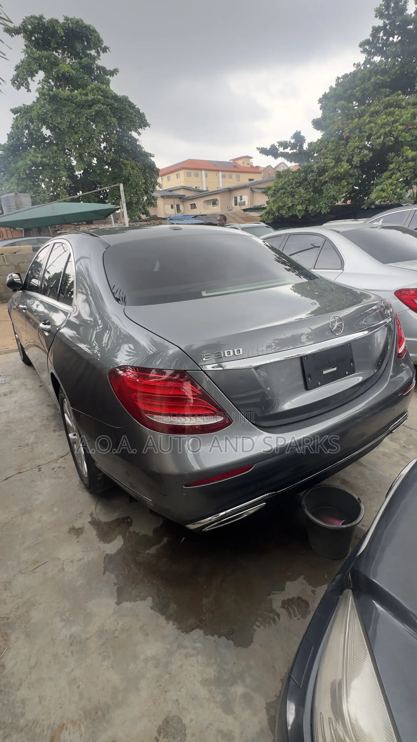 Mercedes-Benz E300 2017 Gray