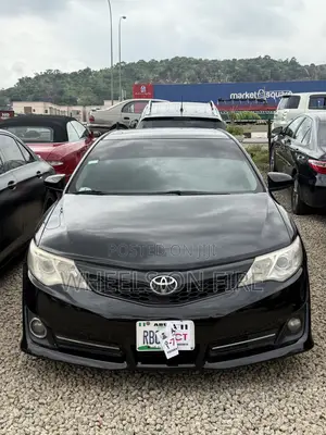Toyota Camry SE 4dr Sedan (2.5L 4cyl 6A) 2012 Black