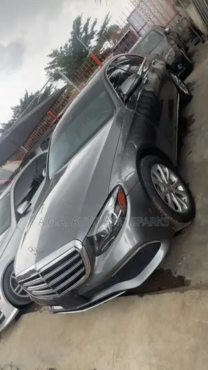 Mercedes-Benz E300 2017 Gray