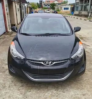 Hyundai Elantra GLS Sedan FWD (1.8L 4cyl 6A) 2013 Black