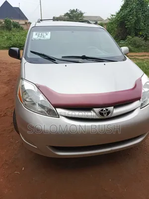 Toyota Sienna 2007 Off white