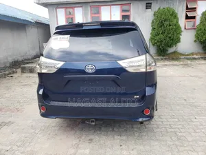 Toyota Sienna XLE 7 Passenger 2012 Blue
