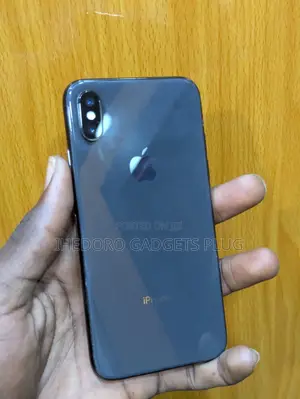 Apple iPhone X 64 GB Black