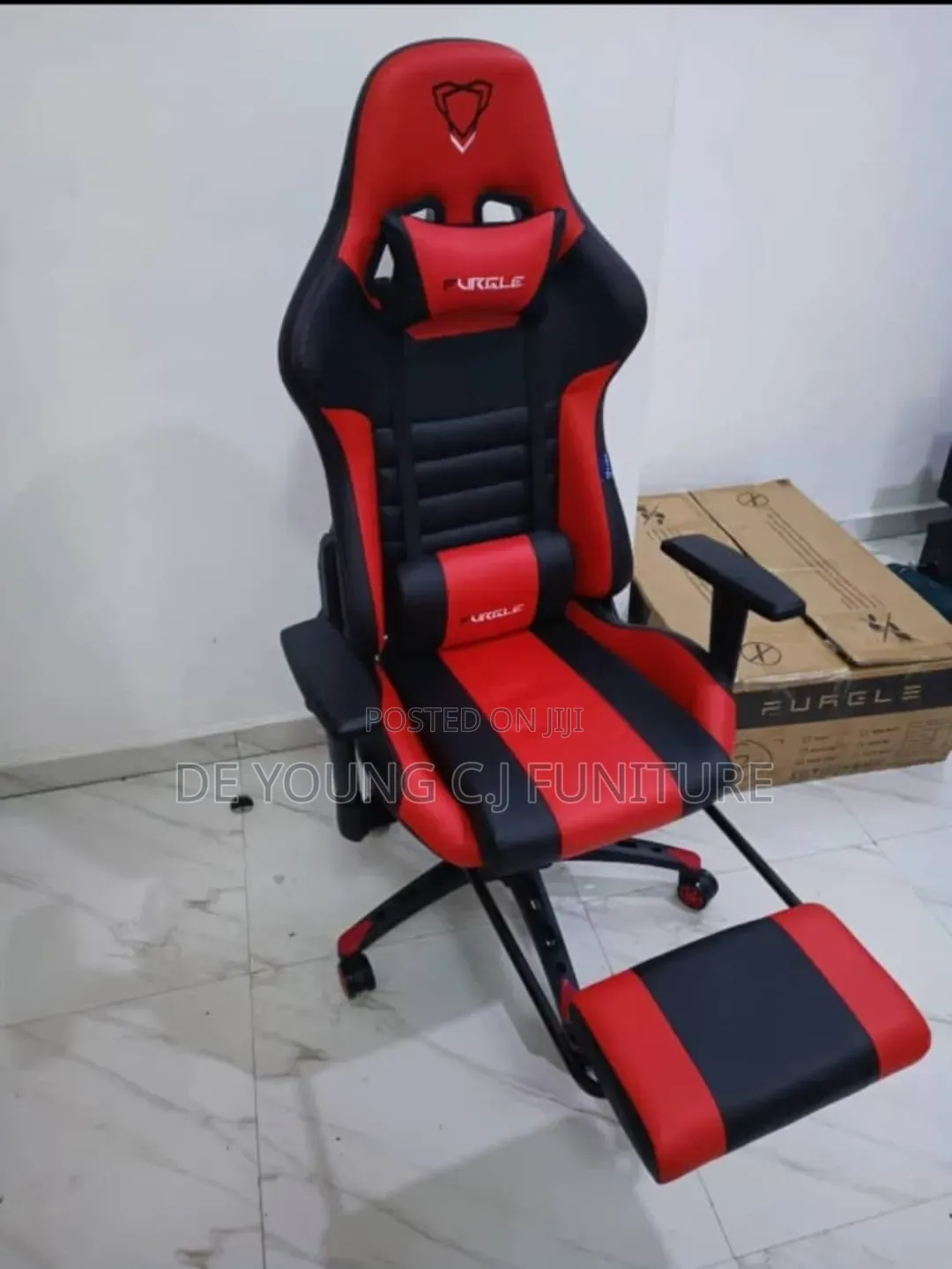 Game Chair or Streaming Chair