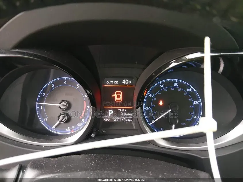Toyota Corolla 2015 Red