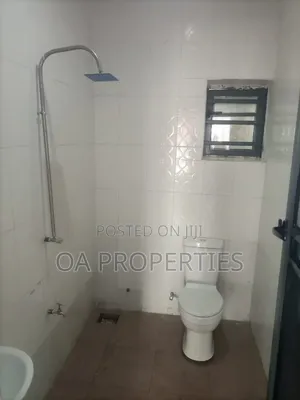 Furnished 6bdrm Room & Parlour in Ikolaba Gra, Ibadan for rent