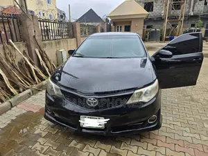 Toyota Camry XLE 4dr Sedan (2.5L 4cyl 6A) 2012 Black