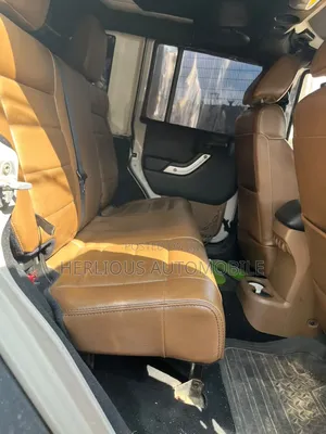 Jeep Wrangler 2012 Beige