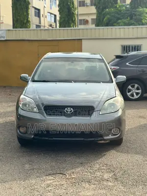 Toyota Matrix XR Hatchback FWD (1.8L 4cyl 4A) 2006 Gray