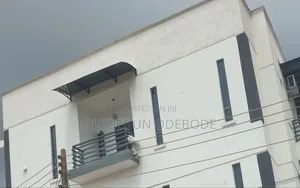3bdrm Block of Flats in Unity Estate for sale