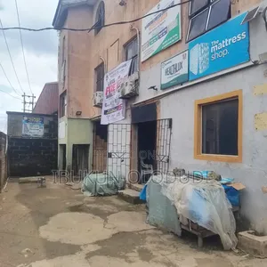 10bdrm House in Pen Cinema for sale
