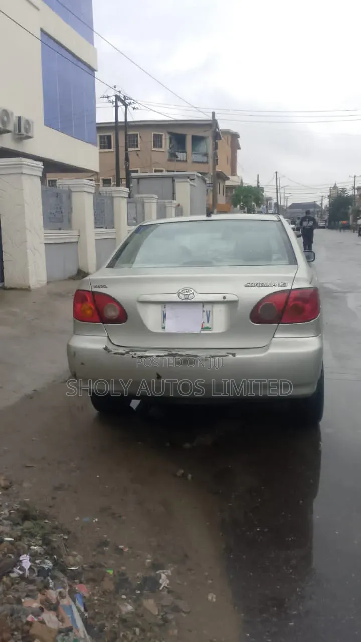 Toyota Corolla 2004 Silver