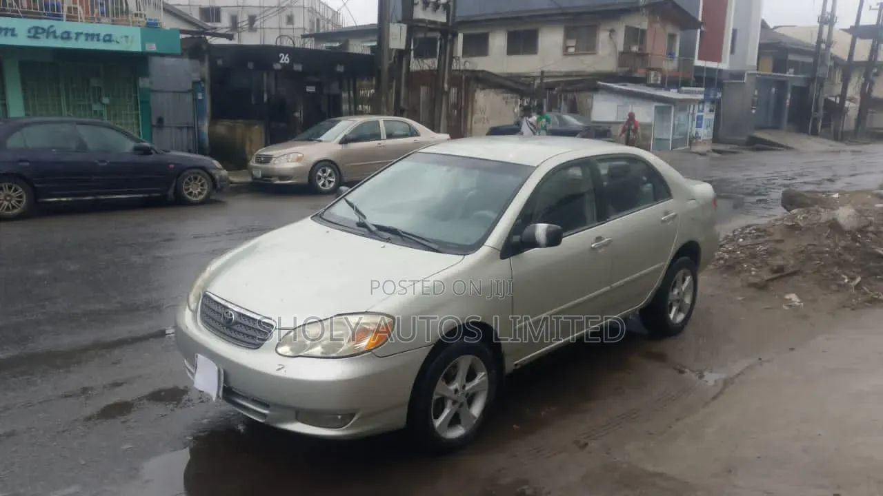 Toyota Corolla 2004 Silver