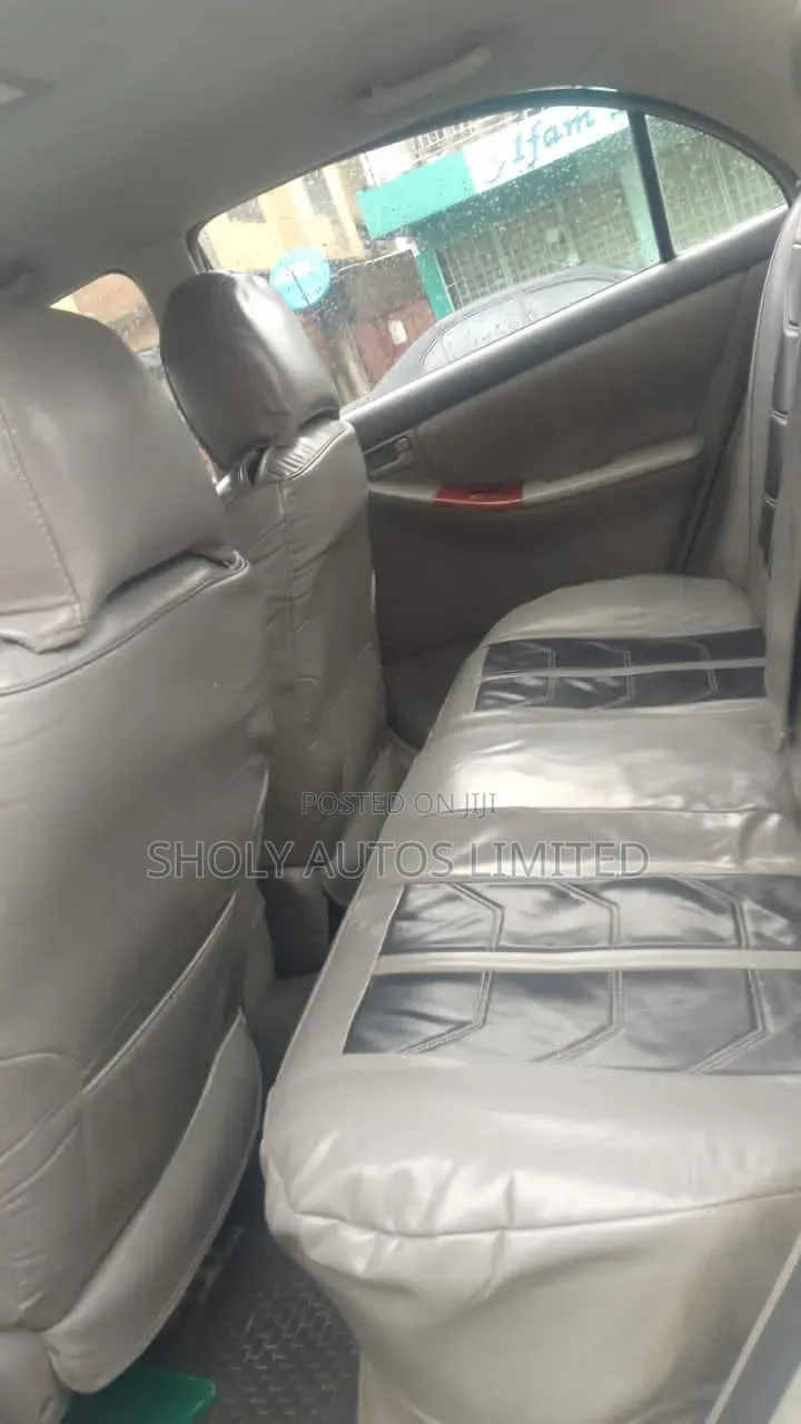 Toyota Corolla 2004 Silver