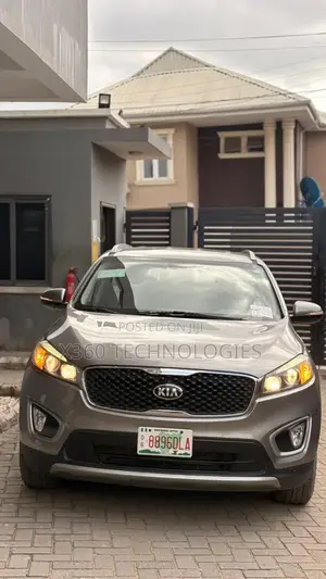 Kia Sorento 4dr SUV 2016 Gray