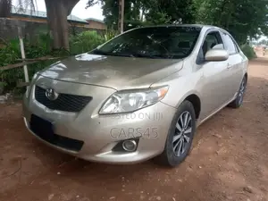 Toyota Corolla 2009 Gold