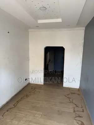 1bdrm Room & Parlour in Apo Mechanic Estate for rent