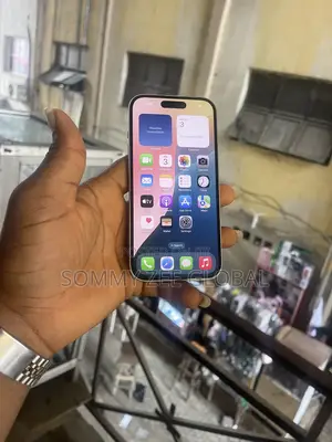 Apple iPhone 15 128 GB White