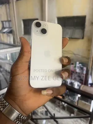 Apple iPhone 15 128 GB White
