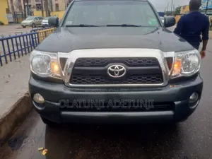 Toyota Tacoma 2011 Green