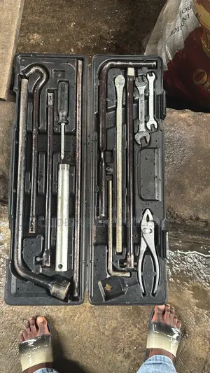 Complete Tools Box Jack Spanner for Lexus Lx570 2014/19