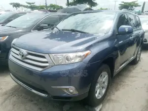 Toyota Highlander 2013 Blue