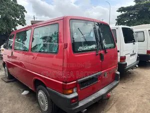 Volkswagen Transporter 2005 Red