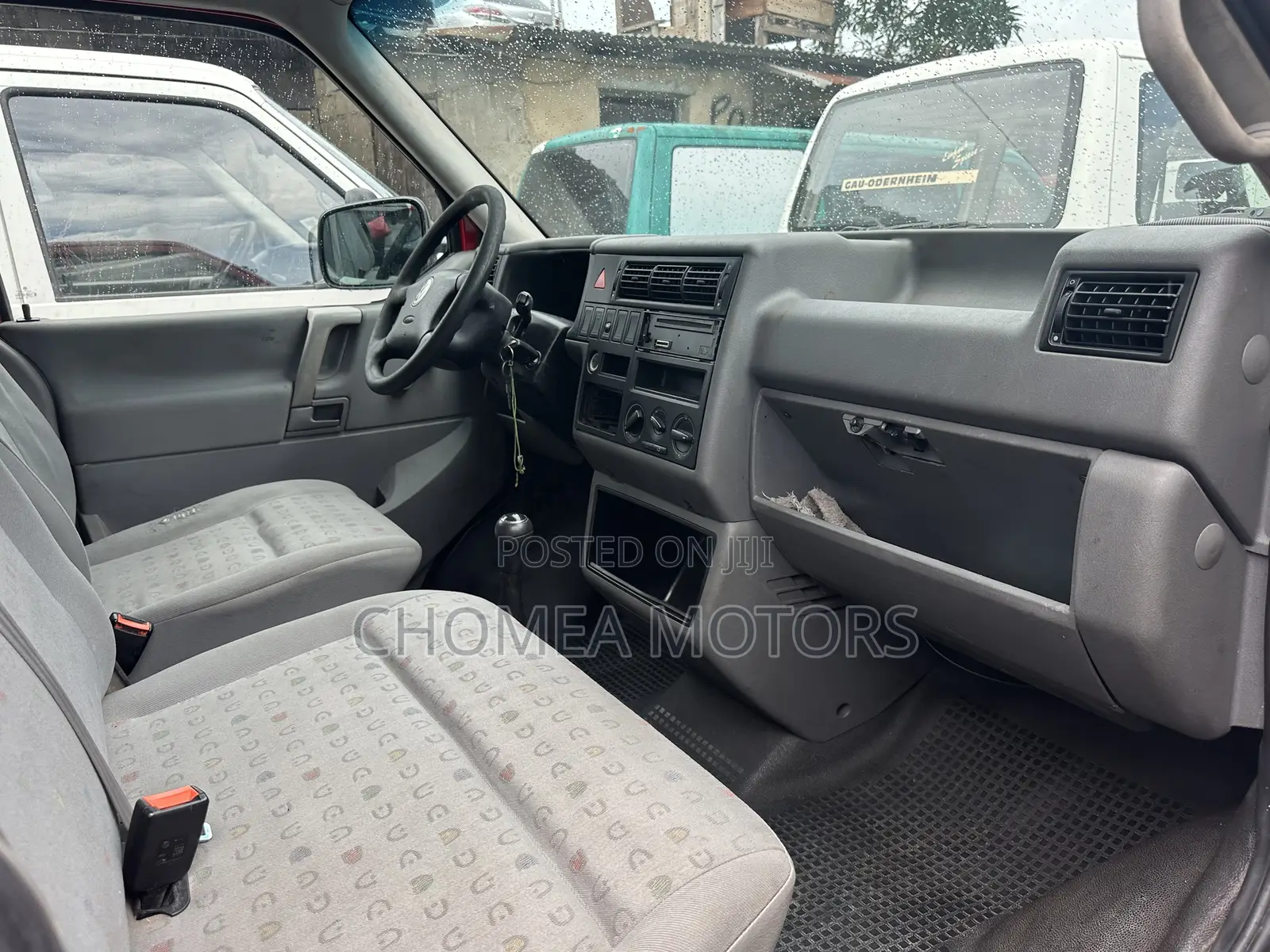 Volkswagen Transporter 2005 Red