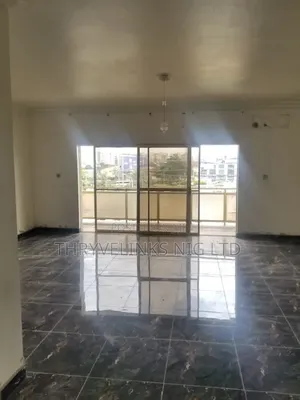 2bdrm Apartment in Chevron for rent