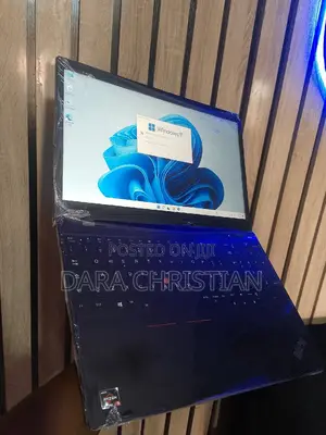 New Laptop Lenovo 8GB Intel Core i5 SSD 256GB
