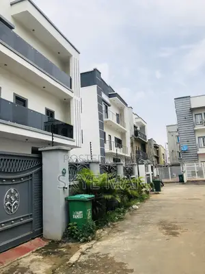 3bdrm Apartment in Sagama Estates, Dawaki for sale