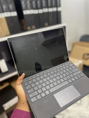 Laptop Microsoft Surface Pro 5 8GB Intel Core i5 SSD 256GB